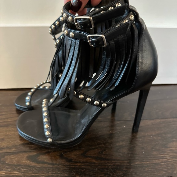 Preowned Saint Laurent black leather sandal with studs and fringe size 37.5 - Picture 2 of 5